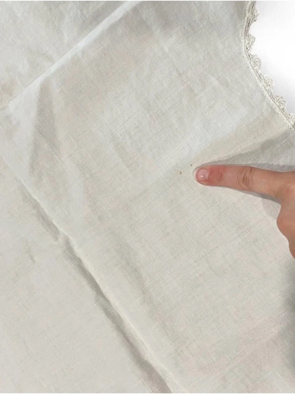 Embroidered Linen Table Runner in Soft White